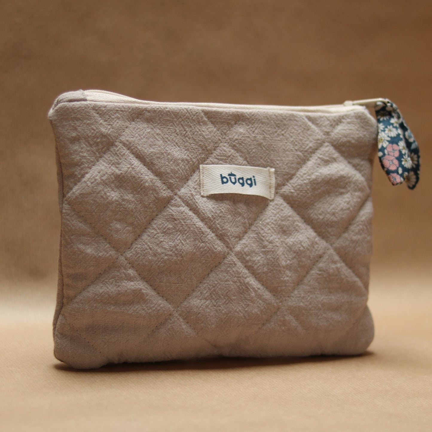 Mała kosmetyczka pikowana z lnu – 22 × 18 cm - Beżowa