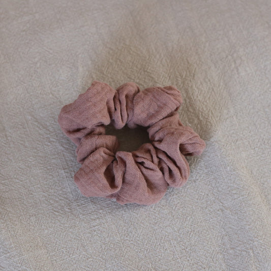 Scrunchie - muślin pudrowy róż