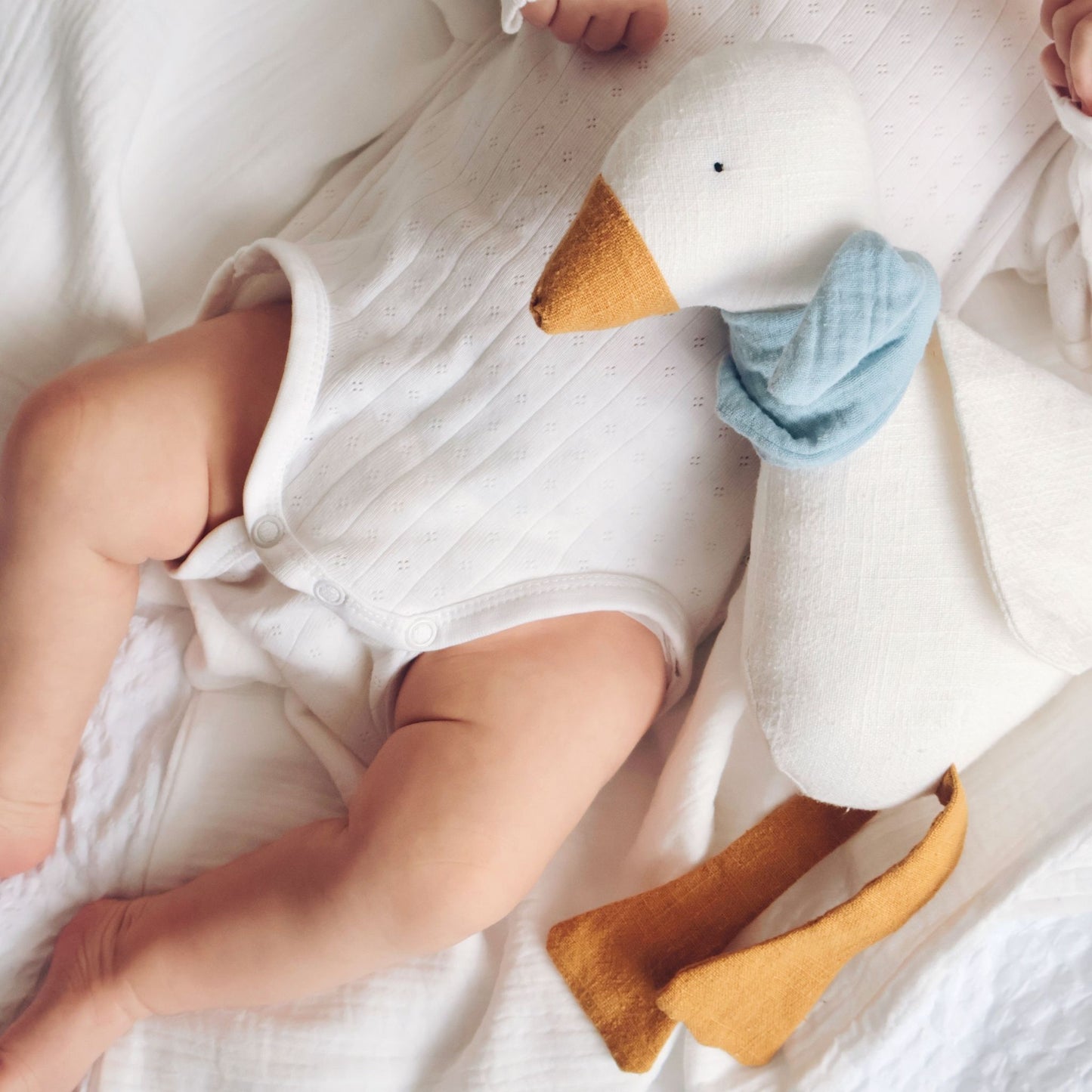 Lniana gąska przytulanka dla niemowlaka - Baby Blue
