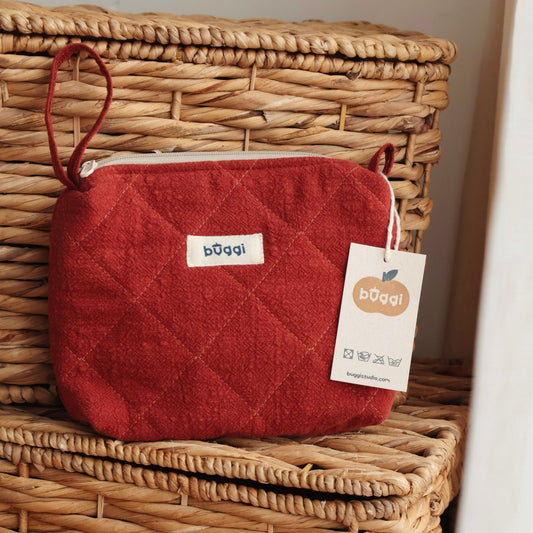 Mała kosmetyczka pikowana z lnu – ręcznie szyta - kolor ceglany