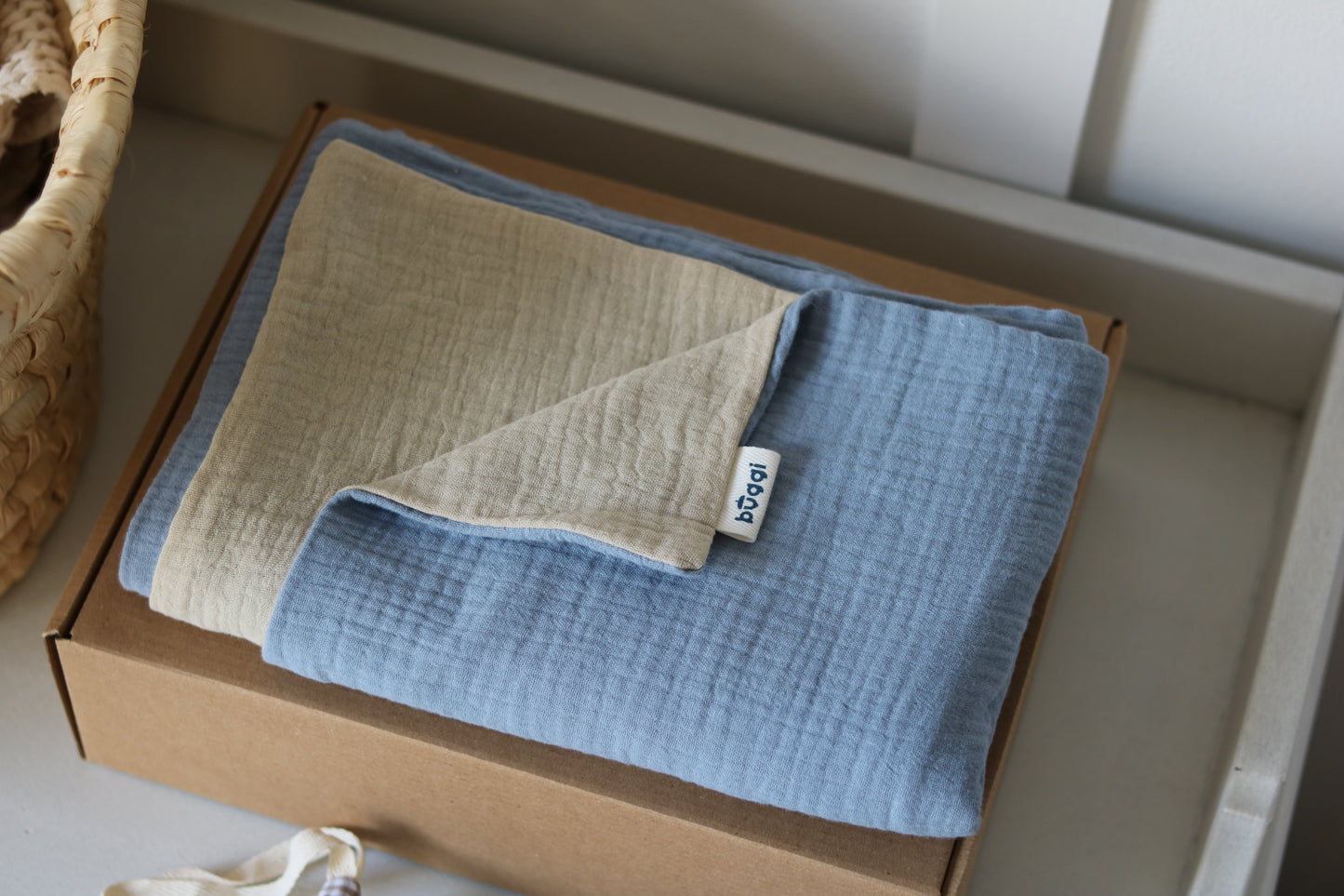 Zestaw prezentowy dla chłopczyka – kocyk + zawieszki | Baby Blue