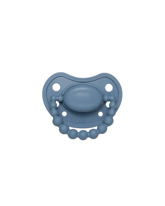 LUU Cloudy Blue 6+ m – smoczek wspierający prawidłowy rozwój starszych niemowląt